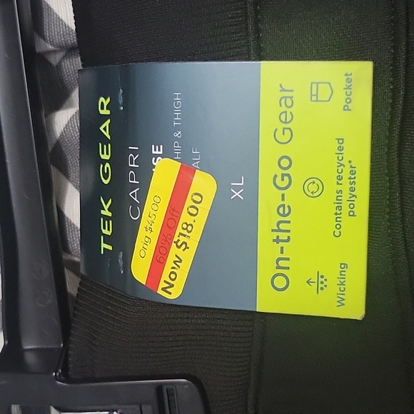 Active workout/hiking capris - Picture 3 of 3